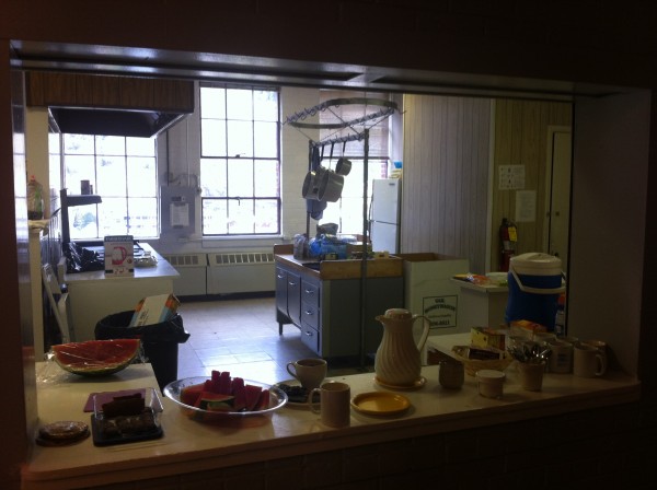 The kitchen was stocked with tea, coffee, water and snacks (homemade gingerbread and brownies, among other things)