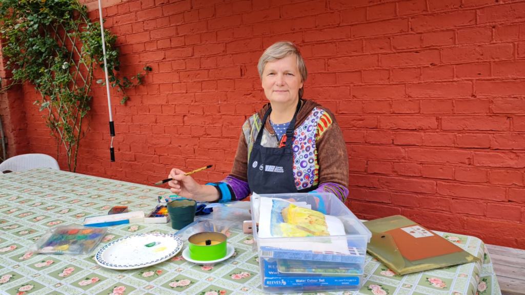 School, where she teaches children, teachers and adults about the art and craft of handmade paper. Dilane also runs an annual papermaking symposium in Rite, Latvia.